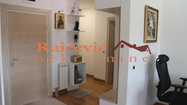 Stan, četvorosoban, Prodaja, 103m2, Autokomanda, Voždovac, Jove Ilica
