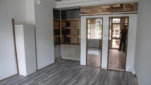 Poslovni prostor, Jednosoban, Izdavanje, 22m2, Banovo brdo, Čukarica, Pozeska