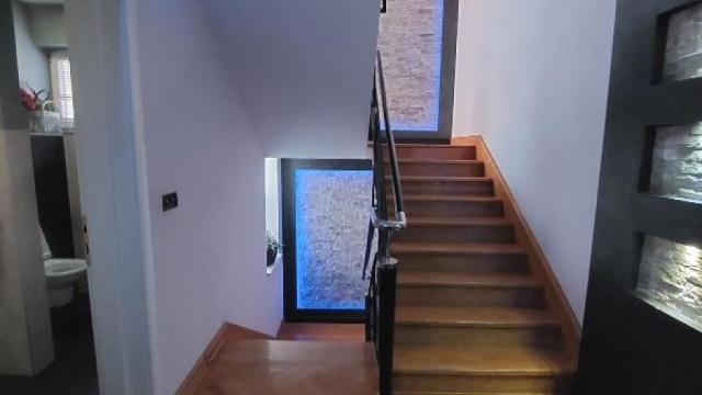 Stan, Petosoban, Prodaja, 400m2, Banovo brdo, Čukarica, Zimonjićeva