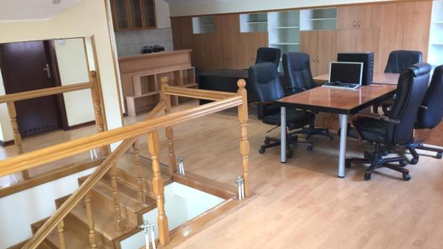 Kuća, Izdavanje, 260m2, Lekino brdo, Voždovac, Gospodara Vučića