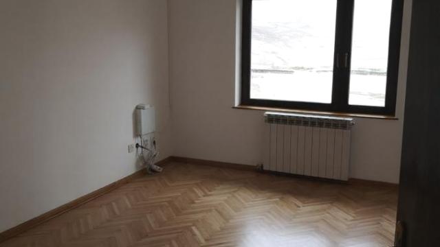 Kuća, Izdavanje, 260m2, Lekino brdo, Voždovac, Gospodara Vučića