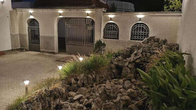 Kuća, Izdavanje, 260m2, Lekino brdo, Voždovac, Gospodara Vučića