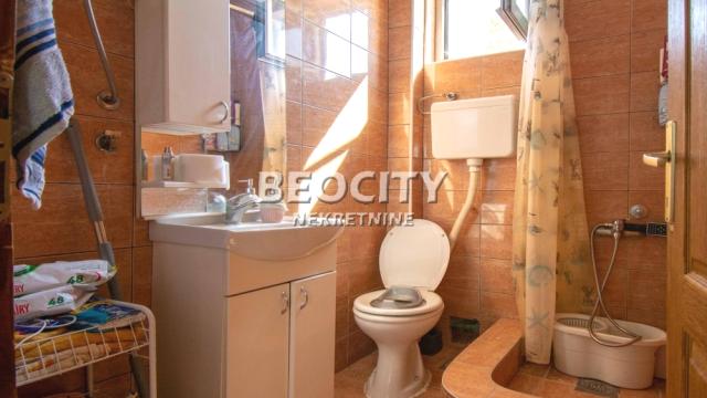Kuća, Trosoban, Prodaja, 70m2, Ugrinovci, Zemun, Zemunska