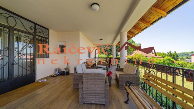 Kuća, Prodaja, 257m2, Sopot (mesto), Sopot, Mali Pozarevac