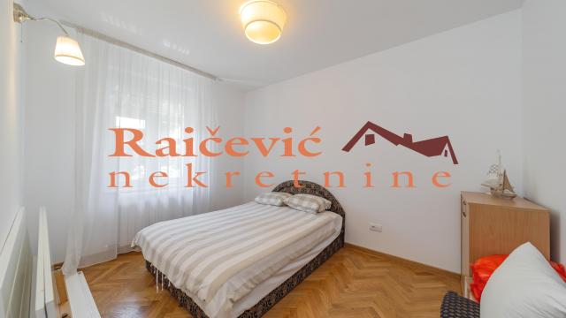 Kuća, Prodaja, 257m2, Sopot (mesto), Sopot, Mali Pozarevac
