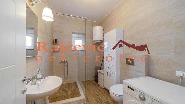 Kuća, Prodaja, 257m2, Sopot (mesto), Sopot, Mali Pozarevac