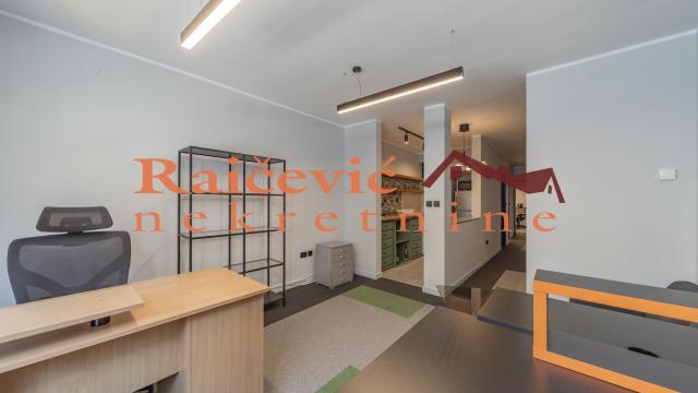 Poslovni prostor, Izdavanje, 152m2, Voždovac, Vojvode Stepe