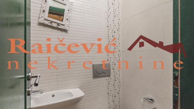 Poslovni prostor, Izdavanje, 152m2, Voždovac, Vojvode Stepe