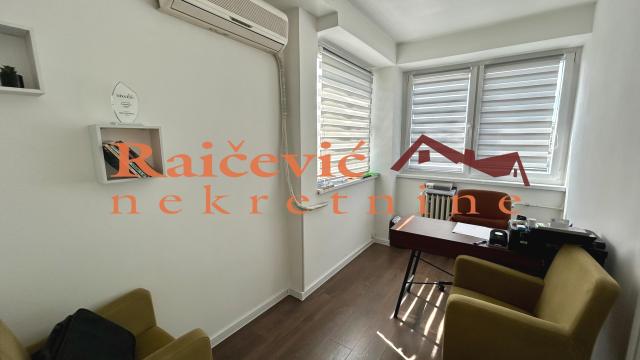 Poslovni prostor, Trosoban, Izdavanje, 69m2, Šumice, Voždovac, Ustanicka