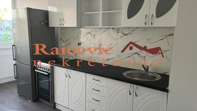 Poslovni prostor, Trosoban, Izdavanje, 69m2, Šumice, Voždovac, Ustanicka