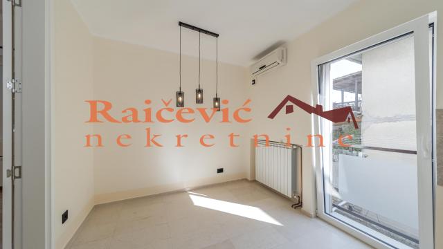 Stan, četvoroiposoban, Prodaja, 123m2, Voždovac, Nikole Djurkovica