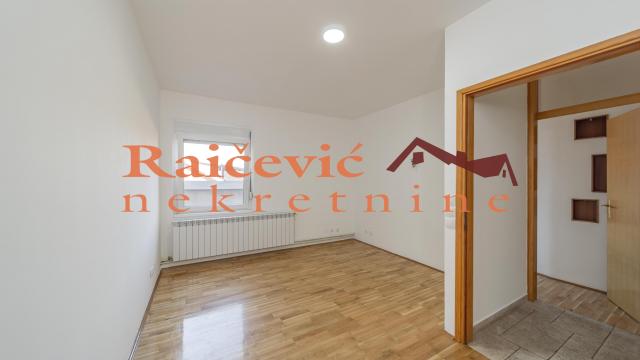 Stan, Trosoban, Prodaja, 90m2, Kluz, Zvezdara, Zivka Davidovica