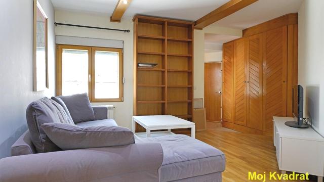 Stan, Trosoban, Prodaja, 78m2, Atelje 212, Stari grad, Milutina Bojića