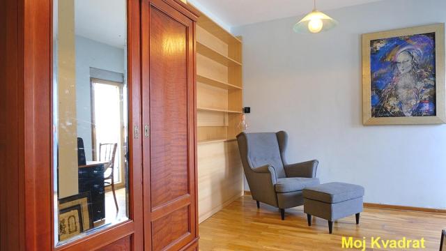 Stan, Trosoban, Prodaja, 78m2, Atelje 212, Stari grad, Milutina Bojića