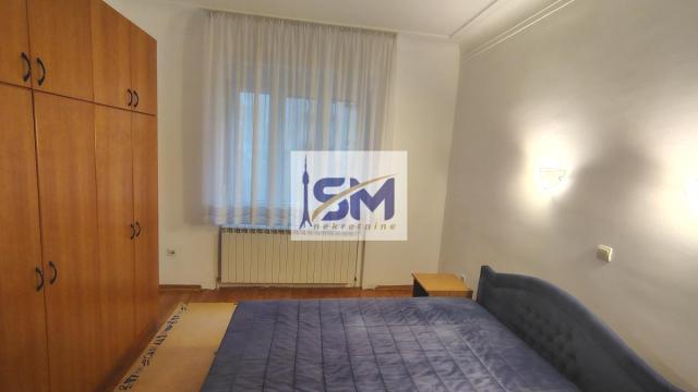 Stan, Dvosoban, Izdavanje, 70m2, Hram svetog Save, Vračar, Svetog Save