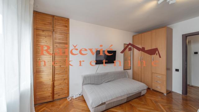 Stan, Trosoban, Prodaja, 68m2, Centar, Stari grad, Cara Lazara