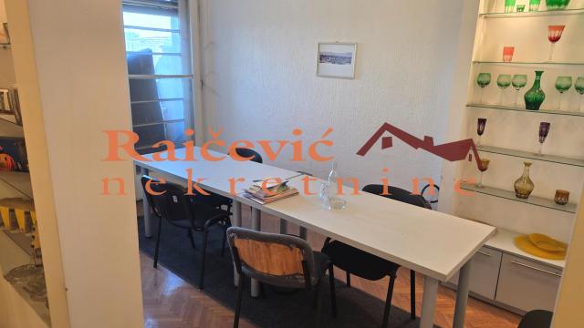 Stan, Trosoban, Prodaja, 92m2, Centar, Stari grad, Zeleni venac