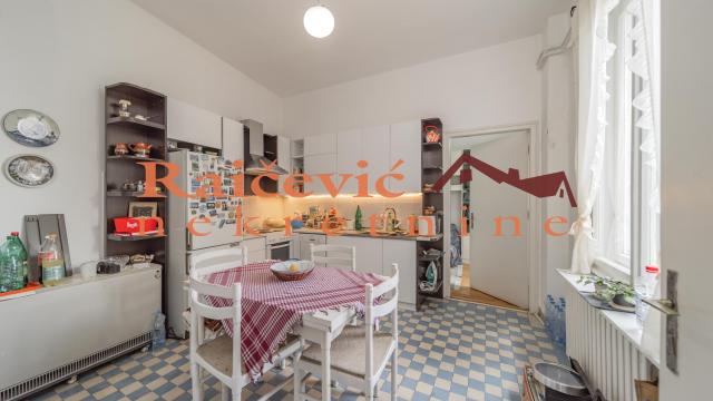 Stan, četvorosoban, Prodaja, 115m2, Centar, Stari grad, Vlajkoviceva