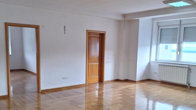 Poslovni prostor, Izdavanje, 1364m2, Bežanijska kosa 1, Novi Beograd, Samarska