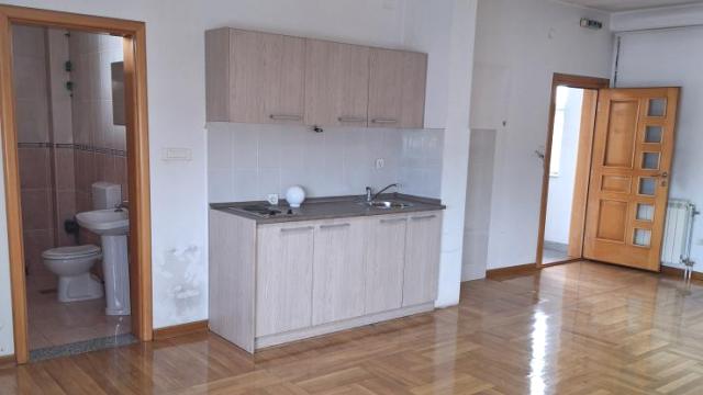 Poslovni prostor, Izdavanje, 1364m2, Bežanijska kosa 1, Novi Beograd, Samarska