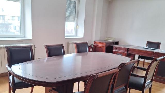 Poslovni prostor, Izdavanje, 1364m2, Bežanijska kosa 1, Novi Beograd, Samarska