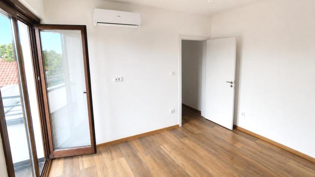 Stan, četvorosoban, Prodaja, 86m2, Borča, Palilula, 29. novembra