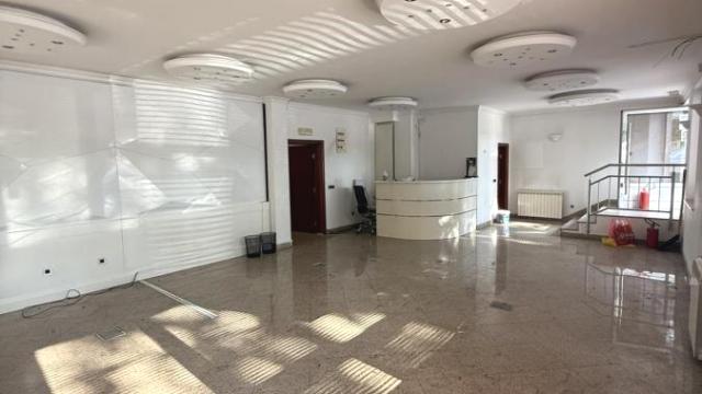 Poslovni prostor, Izdavanje, 103m2, FON - Bilećka, Voždovac, Bulevar oslobođenja