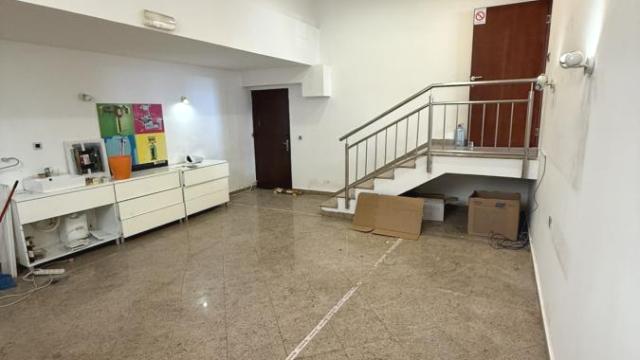 Poslovni prostor, Izdavanje, 103m2, FON - Bilećka, Voždovac, Bulevar oslobođenja