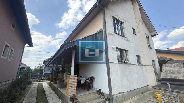 Kuća, četvoroiposoban, Prodaja, 160m2, Trnava, Gradska lokacija, Jagodina