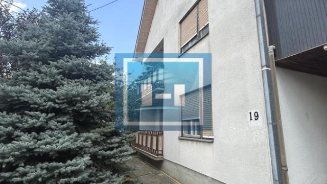 Kuća, četvoroiposoban, Prodaja, 160m2, Trnava, Gradska lokacija, Jagodina