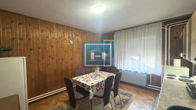 Kuća, četvoroiposoban, Prodaja, 160m2, Trnava, Gradska lokacija, Jagodina