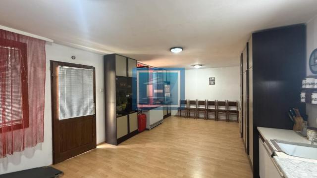 Kuća, četvoroiposoban, Prodaja, 160m2, Trnava, Gradska lokacija, Jagodina