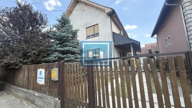 Kuća, četvoroiposoban, Prodaja, 160m2, Trnava, Gradska lokacija, Jagodina