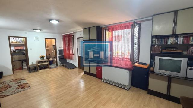 Kuća, četvoroiposoban, Prodaja, 160m2, Trnava, Gradska lokacija, Jagodina