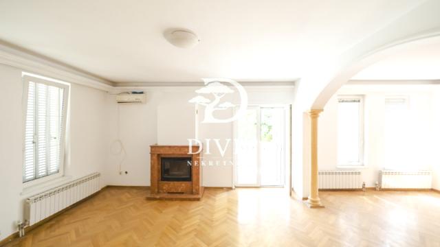 Kuća, Petosoban i veći, Izdavanje, 290m2, Valterova