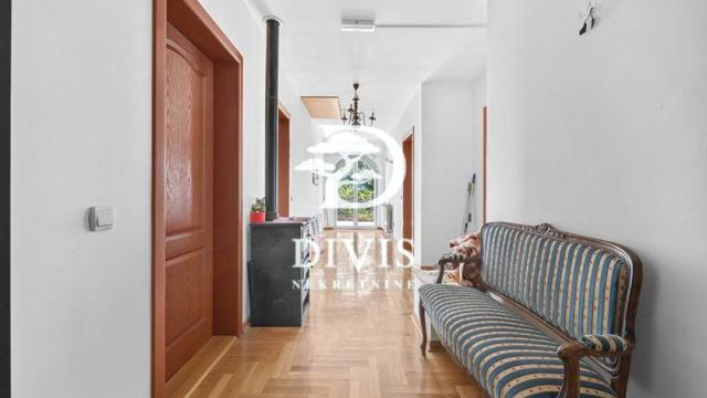 Kuća, Petosoban i veći, Prodaja, 320m2, Beogradska