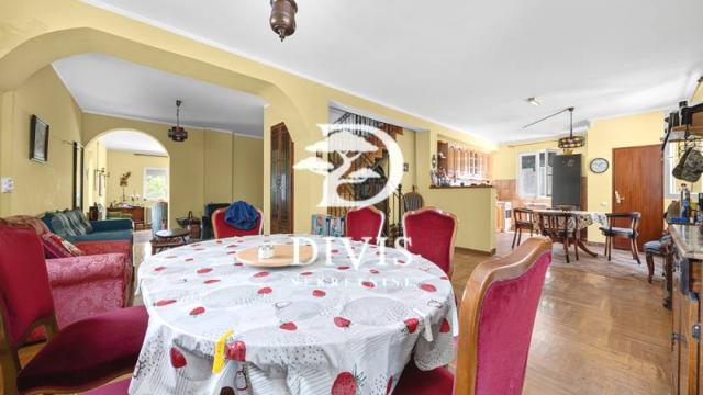 Kuća, Petosoban i veći, Prodaja, 320m2, Beogradska