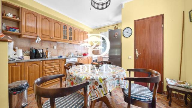 Kuća, Petosoban i veći, Prodaja, 320m2, Beogradska