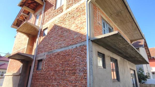 Kuća, Prodaja, 450m2, Aqua park, Gradska lokacija, Jagodina