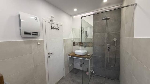 Stan, Dvosoban, Izdavanje, 40m2, Srzentićeva