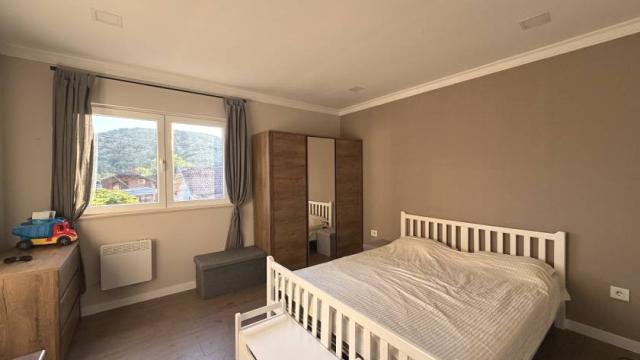 Stan, Dvosoban, Izdavanje, 40m2, Srzentićeva