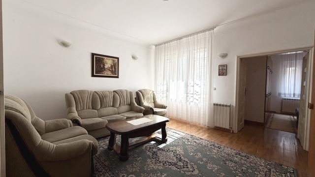 Stan, Dvosoban, Izdavanje, 70m2, Svetog Save