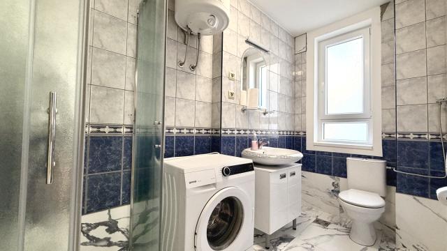 Stan, Dvosoban, Izdavanje, 70m2, Svetog Save