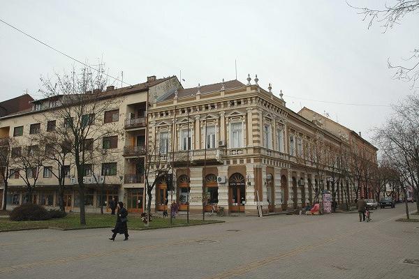 izdavanje, stanova,
kikinda, 1130975, cetvorosoban-gradski-trg