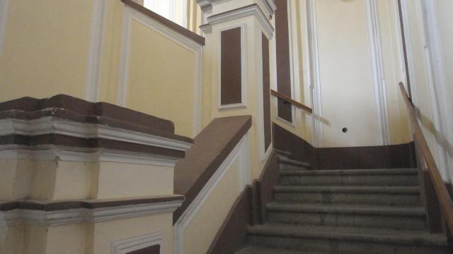 Stan, četvorosoban, Izdavanje, 120m2, Gradski trg
