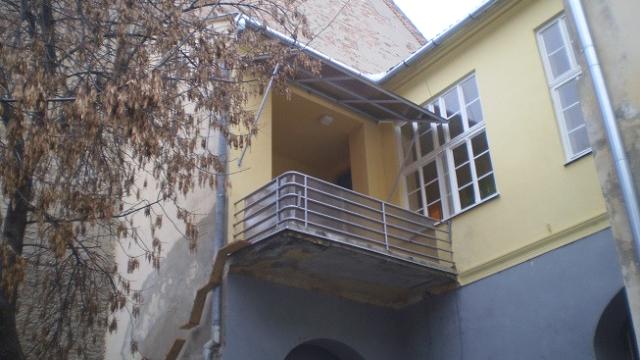 Stan, četvorosoban, Izdavanje, 120m2, Gradski trg