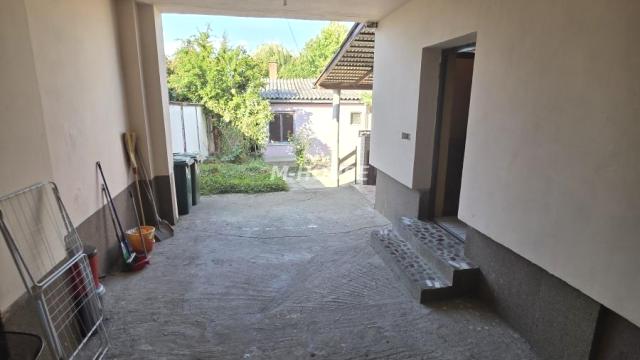 Kuća, Prodaja, 108m2, Širi centar, Gradska lokacija, Apatin