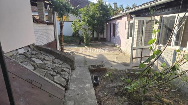 Kuća, Prodaja, 108m2, Širi centar, Gradska lokacija, Apatin