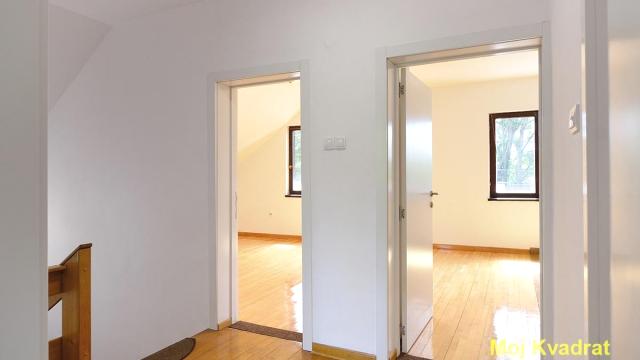 Poslovni prostor, Izdavanje, 160m2, Kalvarija, Zemun, Grmečka