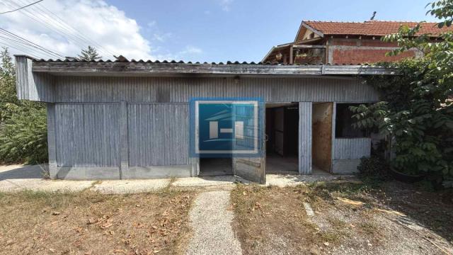 Kuća, četvorosoban, Prodaja, 185m2, Gloždak, Gradska lokacija, Paraćin